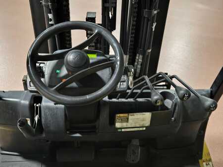 Montacargas diésel 2018  Yale GDP080VX (14)