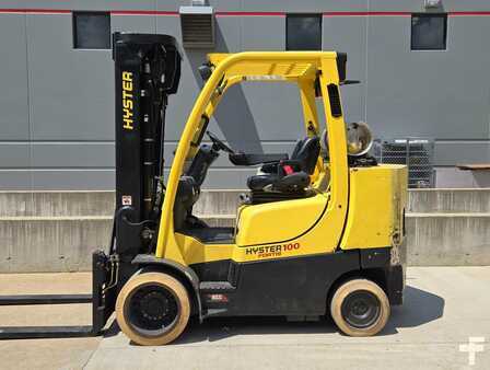 Propane Forklifts 2016  Hyster S100FTBCS (1)
