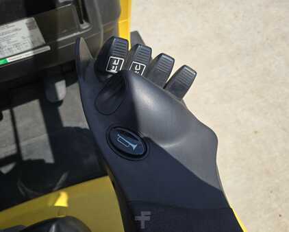 Propane Forklifts 2016  Hyster S100FTBCS (14)