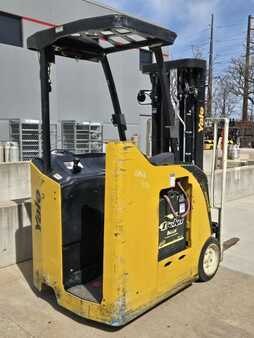 Carretilla retráctil 2019  Yale ESC030AD (5)