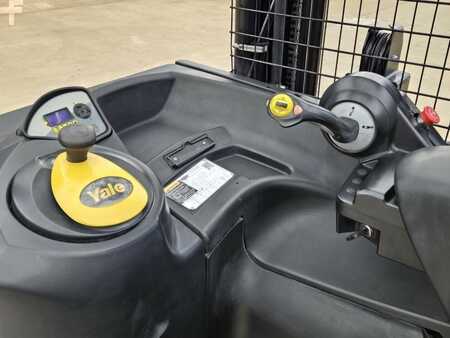 Reach Trucks 2021  Yale NR045EB (12)