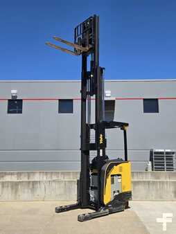 Reach Trucks 2021  Yale NR045EB (9)