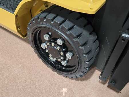 Propane Forklifts 2018  Mitsubishi FGC25N (9)