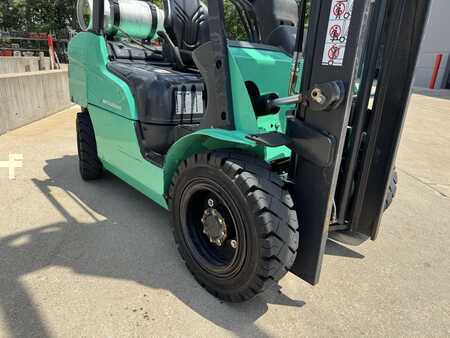 Propane Forklifts 2020  Mitsubishi FG30N (12)
