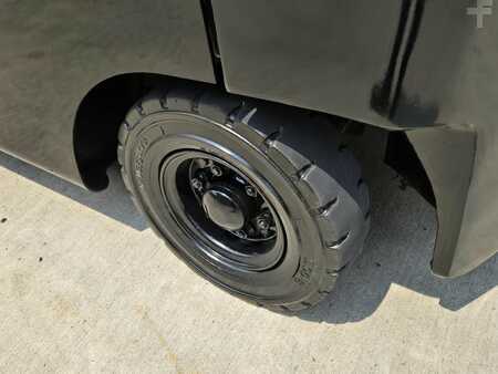 Propane Forklifts 2016  Hyster H40FTS (12)