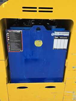 Reach Trucks 2017  Yale ESC040AD (11)