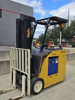 Reach Trucks 2017  Yale ESC040AD (3)