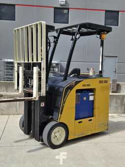 Reach Trucks 2017  Yale ESC040AD (7)