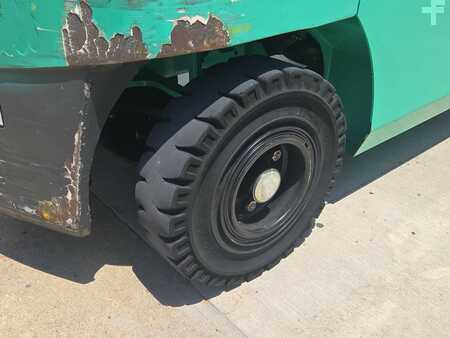 Propane Forklifts 2020  Mitsubishi FG30N (12)