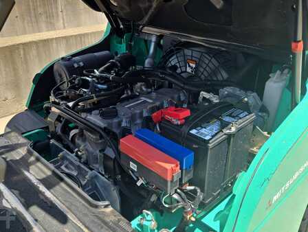 Propane Forklifts 2020  Mitsubishi FG30N (14)