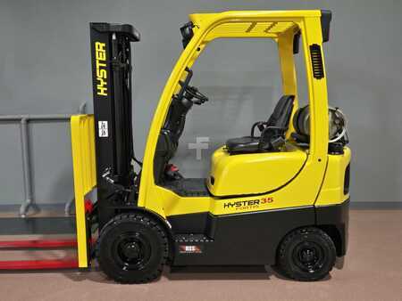 Propane Forklifts 2017  Hyster H35FT (1)