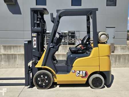 Propane Forklifts 2020  Mitsubishi FGC25N (1)