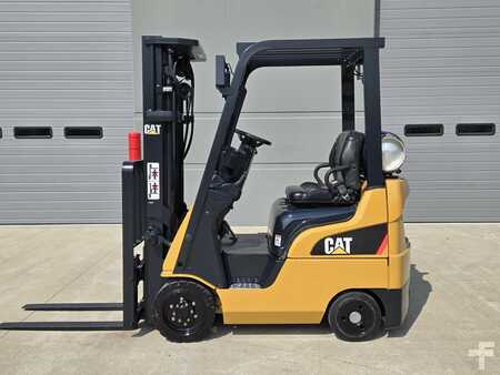Propane Forklifts 2016  CAT Lift Trucks 2C3000 (1)