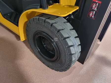 Montacargas GLP 2016  Hyundai 25L-9A (10)