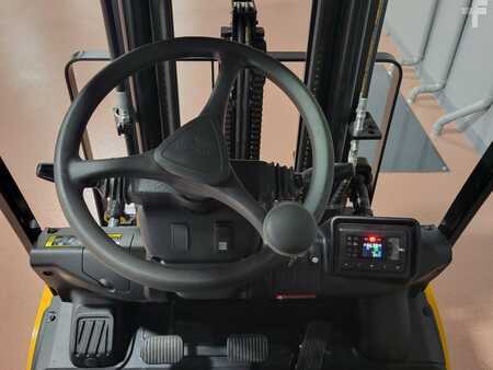 Montacargas GLP 2016  Hyundai 25L-9A (15)