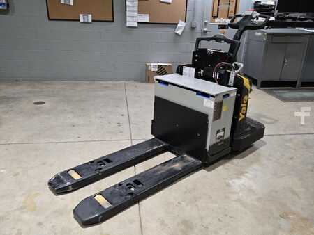 Montacargas diésel 2019  Yale MPE060LG (3)