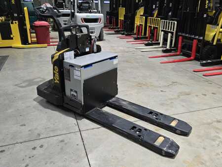 Montacargas diésel 2019  Yale MPE060LG (4)