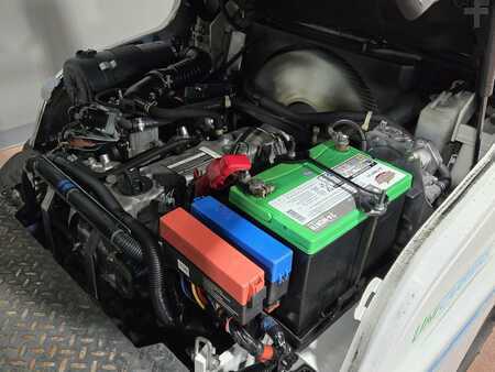 Propane Forklifts 2015  Unicarriers CF60 (9)