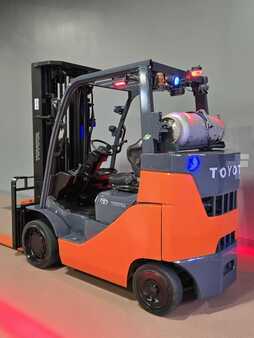 Carretilla elevadora GLP 2017  Toyota 8FGC35U-BCS (2)