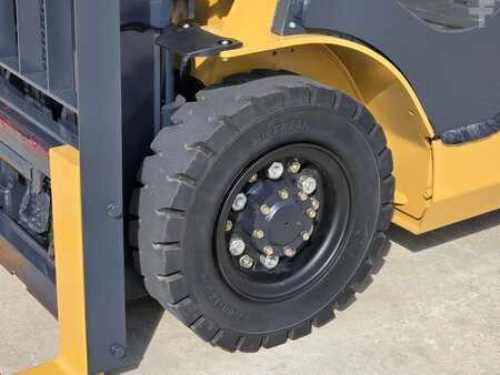 Propane Forklifts 2018  CAT Lift Trucks GP25N (9)