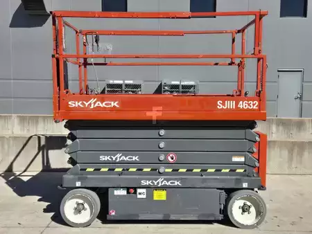 Montacargas Eléctrico (4 ruedas) 2017  Skyjack SJIII4632 (1)