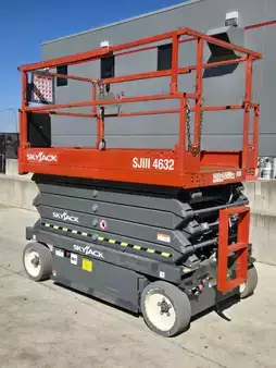 Montacargas Eléctrico (4 ruedas) 2017  Skyjack SJIII4632 (2)