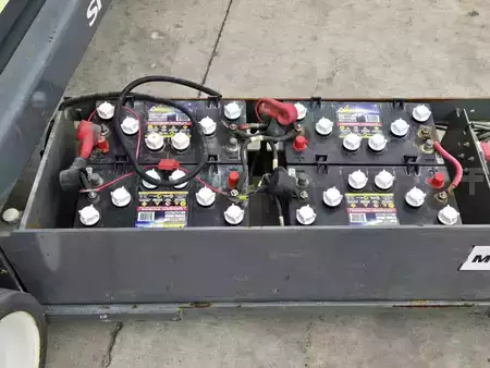 4-Wheel Electric 2016  Skyjack SJIII4740 (9)