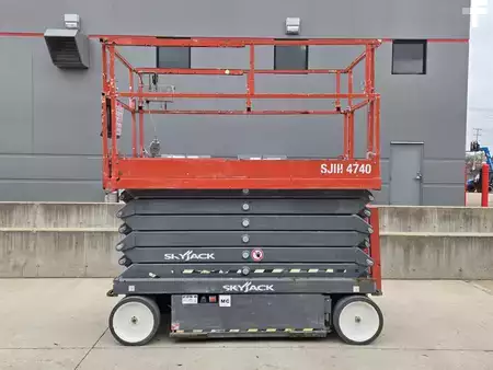 4-Wheel Electric 2017  Skyjack SJIII4740 (1)