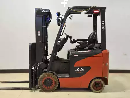 Montacargas Eléctrico (4 ruedas) 2021  Linde E25C (1)