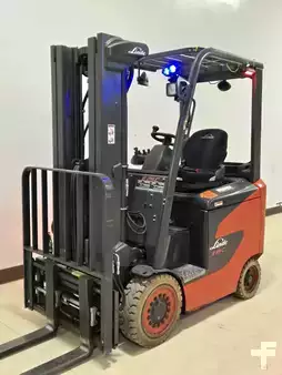 Montacargas Eléctrico (4 ruedas) 2021  Linde E25C (3)