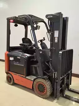 Montacargas Eléctrico (4 ruedas) 2021  Linde E25C (4)