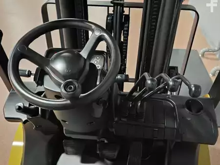Propane Forklifts  Mitsubishi FG25N (15)