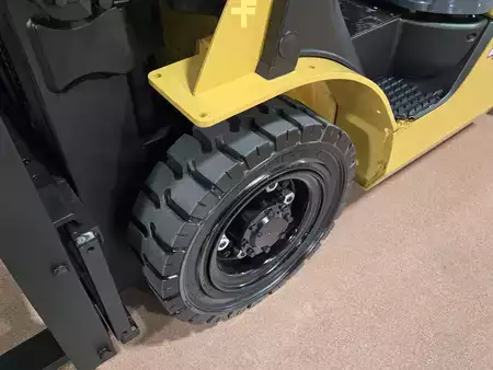 Propane Forklifts  Mitsubishi FG25N (9)