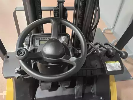 Propane Forklifts  Mitsubishi FG25N (15)
