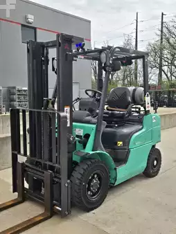Propane Forklifts 2020  Mitsubishi FG25N (3)