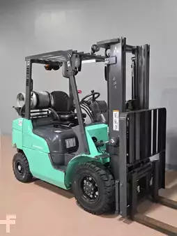 Propane Forklifts 2020  Mitsubishi FG25N (3)