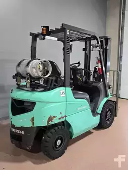 Propane Forklifts 2020  Mitsubishi FG25N (5)