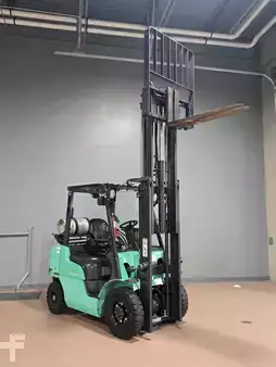 Propane Forklifts 2020  Mitsubishi FG25N (8)