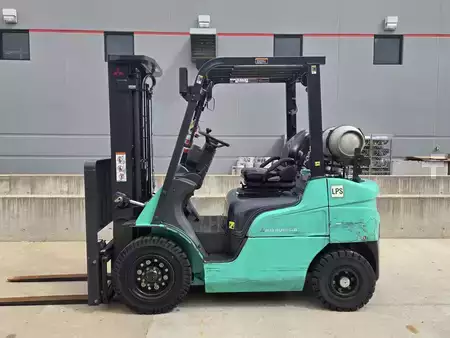 Propane Forklifts 2020  Mitsubishi FG25N (1)
