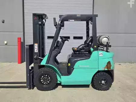 Propane Forklifts 2020  Mitsubishi FG25N (1)