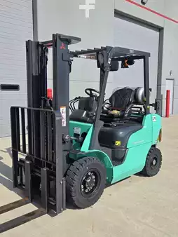 Propane Forklifts 2020  Mitsubishi FG25N (3)