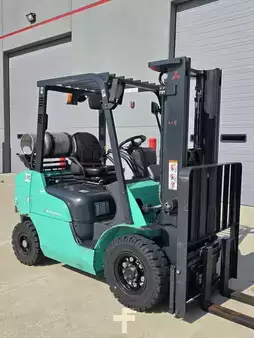Propane Forklifts 2020  Mitsubishi FG25N (4)