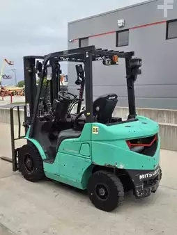 Diesel Forklifts  Mitsubishi FD20N (2)