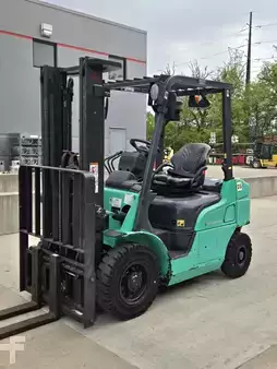 Diesel Forklifts  Mitsubishi FD20N (3)