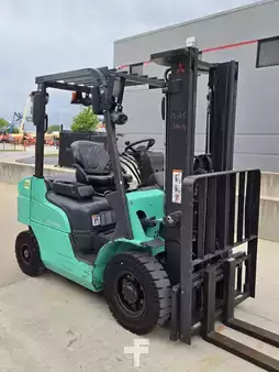 Diesel Forklifts  Mitsubishi FD20N (4)