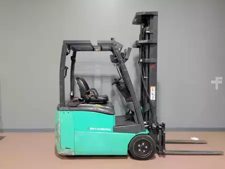Chariots pour allées étroites  Mitsubishi FB18PNT (6)