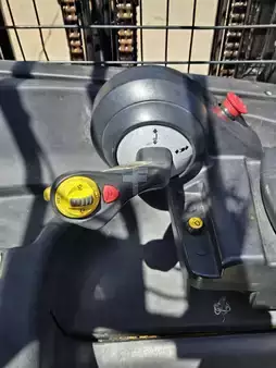 Montacargas de Pasillo Angosto  Hyster N40ZRS2-16.5 (11)