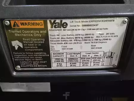 Montacargas de Pasillo Angosto 2016  Yale ERP025VCE24TE078 (15)