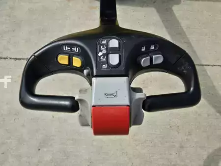 Montacargas Eléctrico (4 ruedas) 2020  Hyster W30ZR (11)