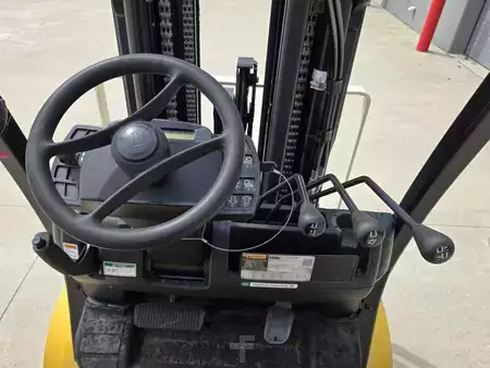 Propane Forklifts  Yale GLC050VXNEAQ084 (11)